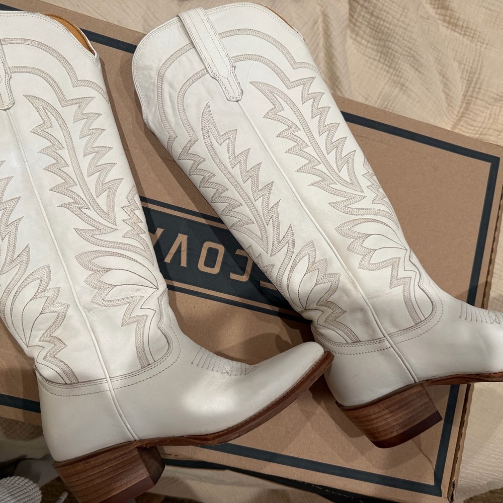 Tecovas Abby White Western Leather Boots - Picture 2 of 6